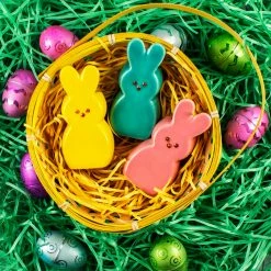 BARS Shop -BARS Shop bunny shot glass scene1 800x