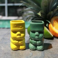 Cheapest ⭐ Bars BarConic® Ceramic Tiki Shots 🧨 -BARS Shop ceramic tiki shot glasses yellow green 800x