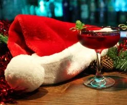 Hot Sale 👍 Bars Gold Rimmed Holiday Coupe Set Of 4 🔔 -BARS Shop holiday coupe santa bar hat shot 1 800x