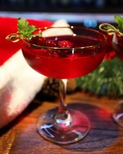 Hot Sale 👍 Bars Gold Rimmed Holiday Coupe Set Of 4 🔔 -BARS Shop holiday coupe santa bar hat shot main 800x